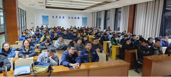 筑牢安全防線 賦能產(chǎn)業(yè)發(fā)展——阜陽(yáng)技師學(xué)院2025年安全生產(chǎn)與特種作業(yè)人員安全技術(shù)培訓(xùn)全面啟動(dòng)